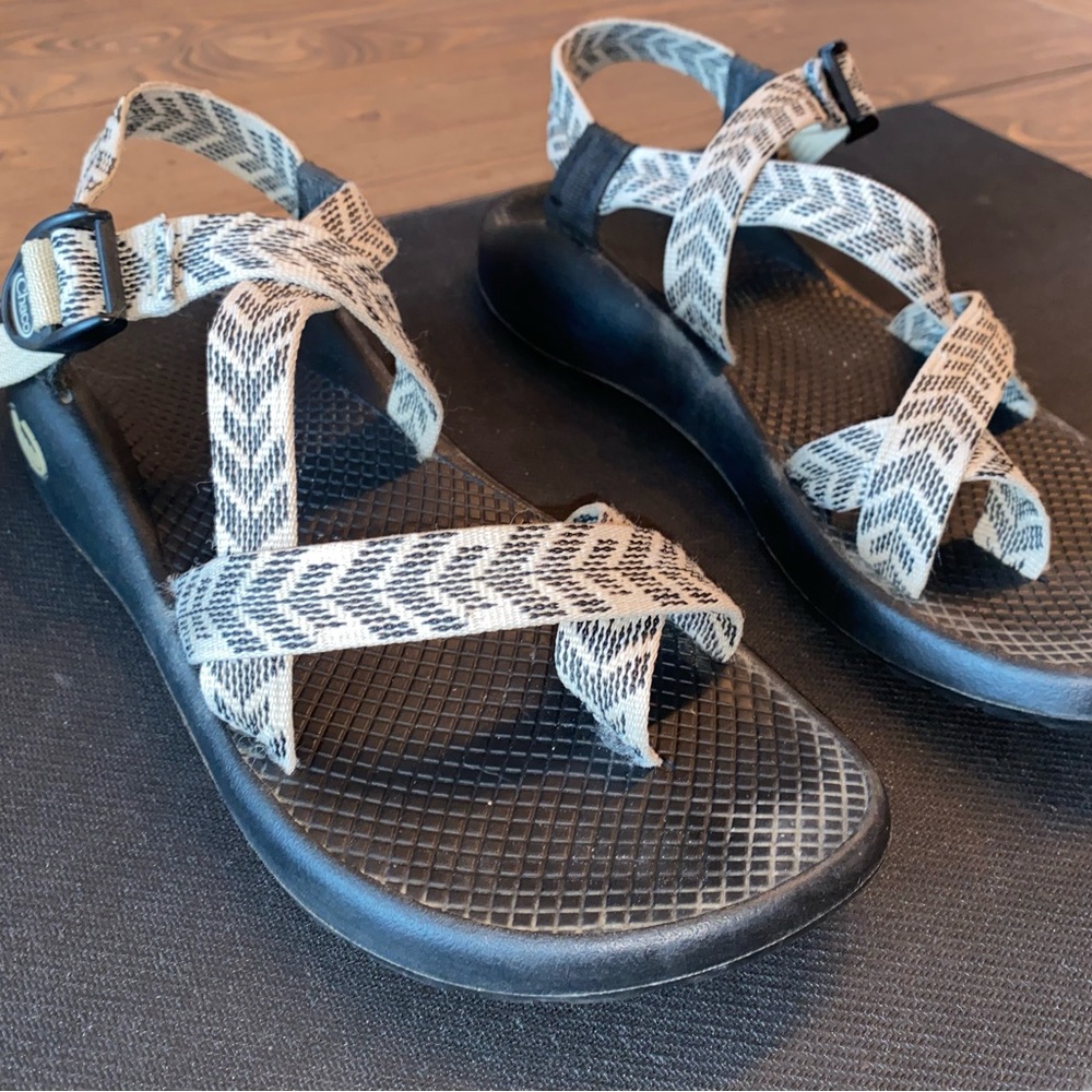 Women’s chacos!
